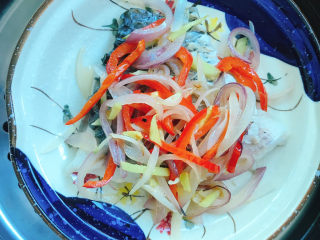 10、清蒸草鱼,淋在草鱼上