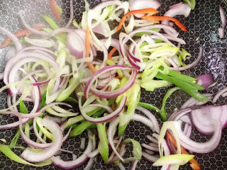 13、干炒牛河,炒香