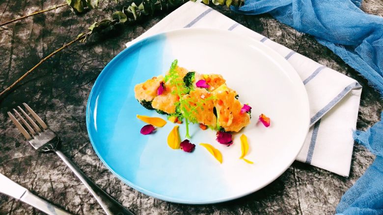 广式煎扒虾胶酿西兰花