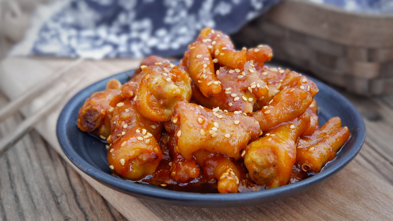 韩式辣炒鸡爪百搭小食