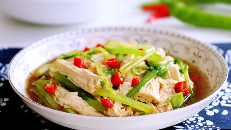 凉拌腐竹春意绿