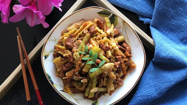 只有在春天才能品尝到的野笋烧肉