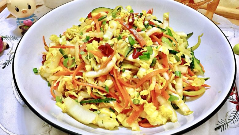 吉祥蔬菜三宝炝拌三彩白菜丝