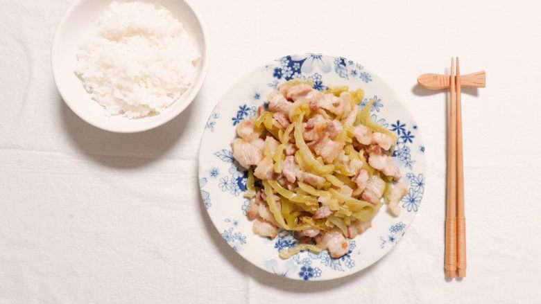 潮汕家常菜咸菜炒五花肉