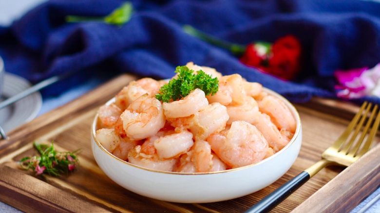 春节初二回娘家三鲜卤面四拌菜之三清炒虾仁