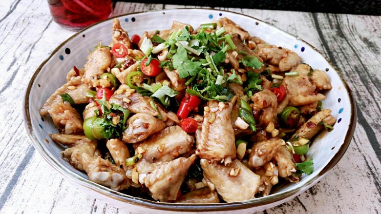 爽口鸡翅尖年夜饭下酒菜