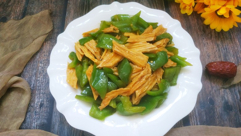 青椒炒腐竹