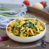 春节初二回娘家三鲜卤面四拌菜之一摊黄菜