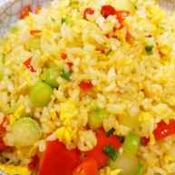 菜粒剁椒鸡蛋炒饭