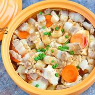 五花肉豆腐锅