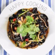 凉拌木耳好吃的秘诀这个调料汁是关键