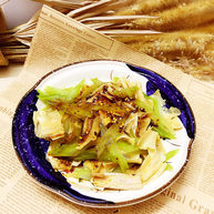 芹菜拌腐竹