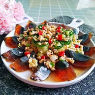 高颜值凉菜凉拌黄瓜皮蛋