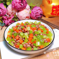 凉拌芹菜花生米