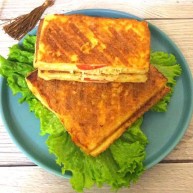 鸡脯肉沙拉三明治