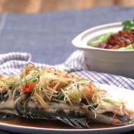 梅香咸鱼蒸鲈鱼＆腊味双拼饭