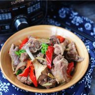 最适合夏天的下酒菜——香辣沙锅鸭