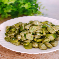 无比鲜美的葱油蚕豆又香又嫩软绵绵