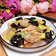 黄瓜凉拌金针菇