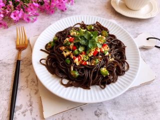 12、酸辣厥根粉,成品