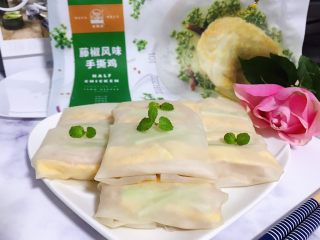 20、藤椒风味手撕鸡の饺子皮卷饼,成品图