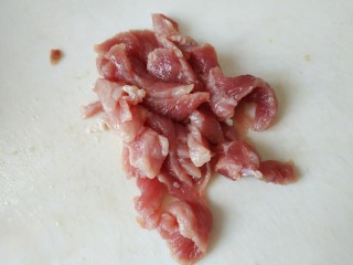 5、西红柿西葫芦炒肉片,猪肉切片
