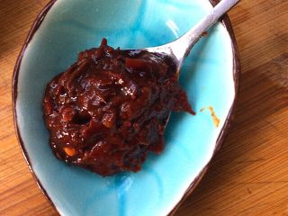 6、辣子蒜苗回锅肉,一勺辣酱