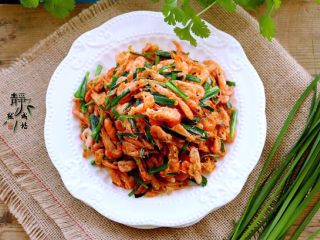 12、独家韭菜炒河虾,赶紧试试看！