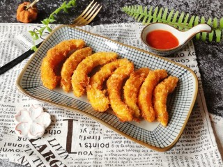 15、炸南瓜条,炸至两面金黄捞出即食