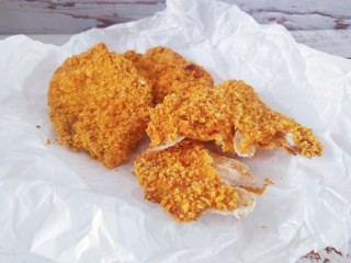 12、烤箱香酥大鸡排,我喜欢蘸沙拉酱吃，番茄酱也是不错的