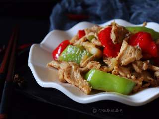 11、彩椒鸡胸肉,缤纷的颜色一看就让人