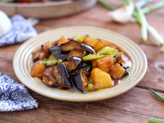 14、土豆烧茄子,成品图