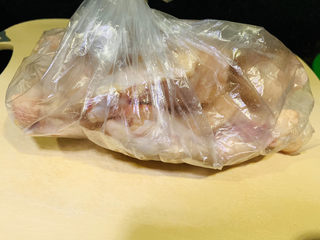 1、蜜汁鸡腿,超市买一袋冰鸡腿,吃多少做多少;