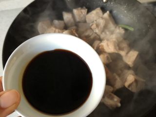 4、小朋友最爱-糖醋排骨,下生抽,炒匀