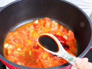 11、番茄烧豆腐,加入生抽