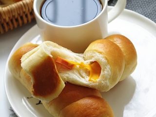 16、螺旋面包卷,快吃吧