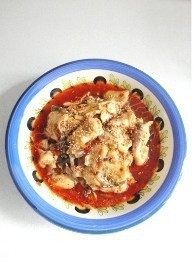 20、水煮鱼,重新起锅，锅内倒油，油要多一些，放入干辣椒和麻椒粒，小火熬出香味