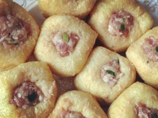 7、油豆腐酿肉,整齐码放好