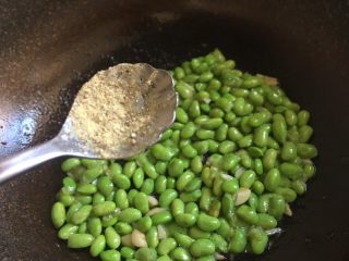 18、毛豆炒肉丝,一勺胡椒粉