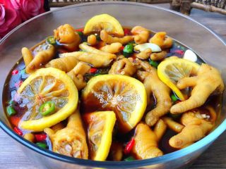 9、酸辣泡爪,成品图一