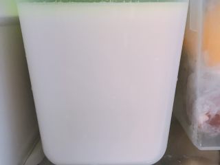 11、家庭自制凉皮,放冰箱冷藏