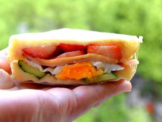 13、缤纷三明治,可以美美的享用喽。