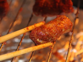 11、幸福烤鸡脖午餐便当,然后翻面再烤10分钟，基本就烤好了