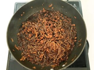 17、蚂蚁上树,翻炒均匀，即可