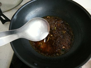 10、一品娃娃菜,加入耗油、食盐，烧滾，加入少量水淀粉勾淡芡