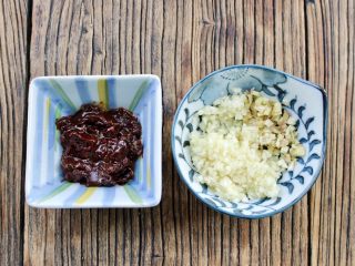 11、香辣虾,准备好调味