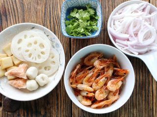 10、香辣虾,准备好食材