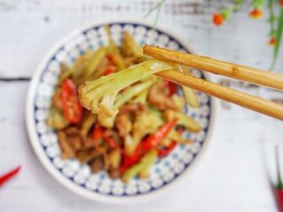 3、家常干锅花菜,成品图