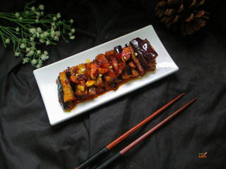 10、馋嘴蒜香茄条,下饭更是一大特点，拌着米饭吃，唇齿留香。