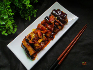 11、馋嘴蒜香茄条,色，香，味俱佳，配米饭吃极棒